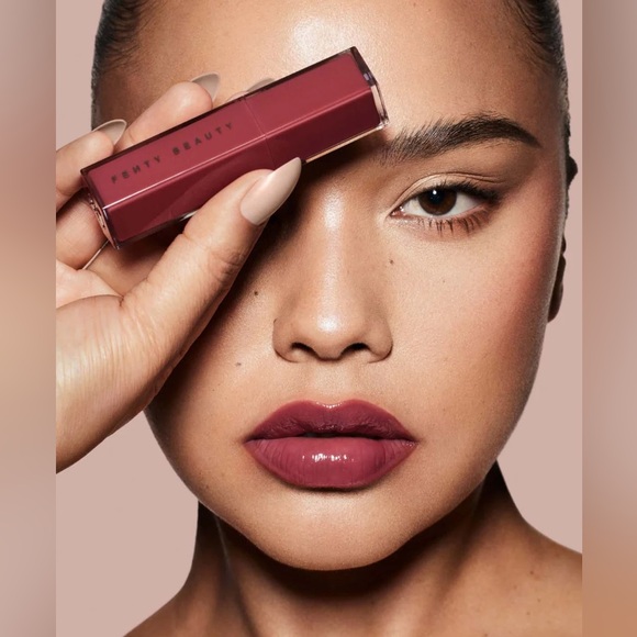Fenty Beauty Gloss Bomb Riri‎ - Picture 2 of 2
